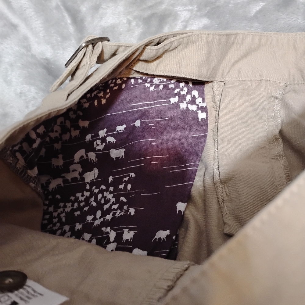 Ibex Women's Tan Shorts - Picture 9 of 9